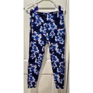 Old Navy Active Mid-Rise Floral Compression Leggings
